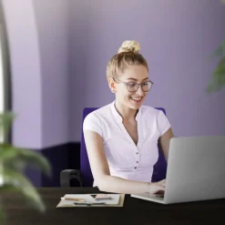 Ergonomischer Bürostuhl mit Armlehnen Netzgewebe Lila mit Rollen ML-Design-ECD Germany